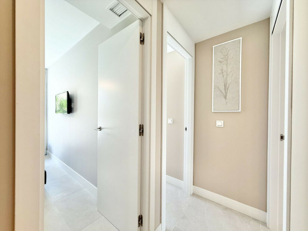 Penthouse Cabopino Málaga - image 28