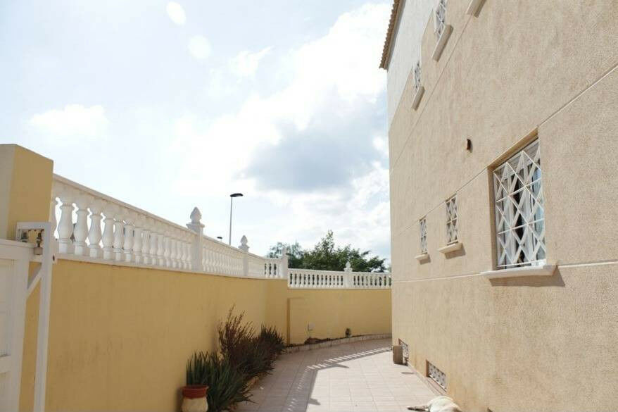 Detached Villa La Siesta Alicante - image 28