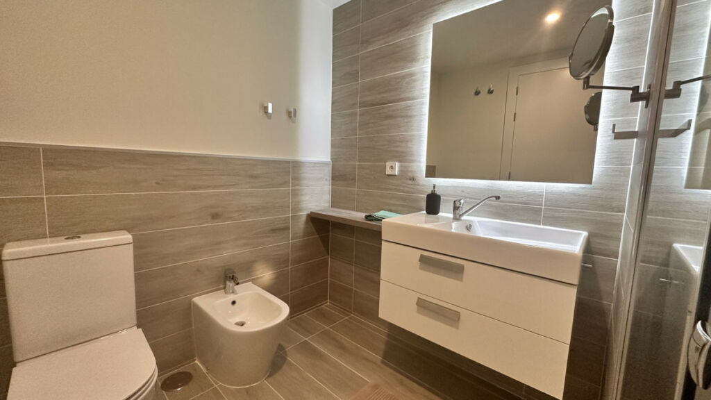 Middle Floor Apartment Selwo Málaga - image 27
