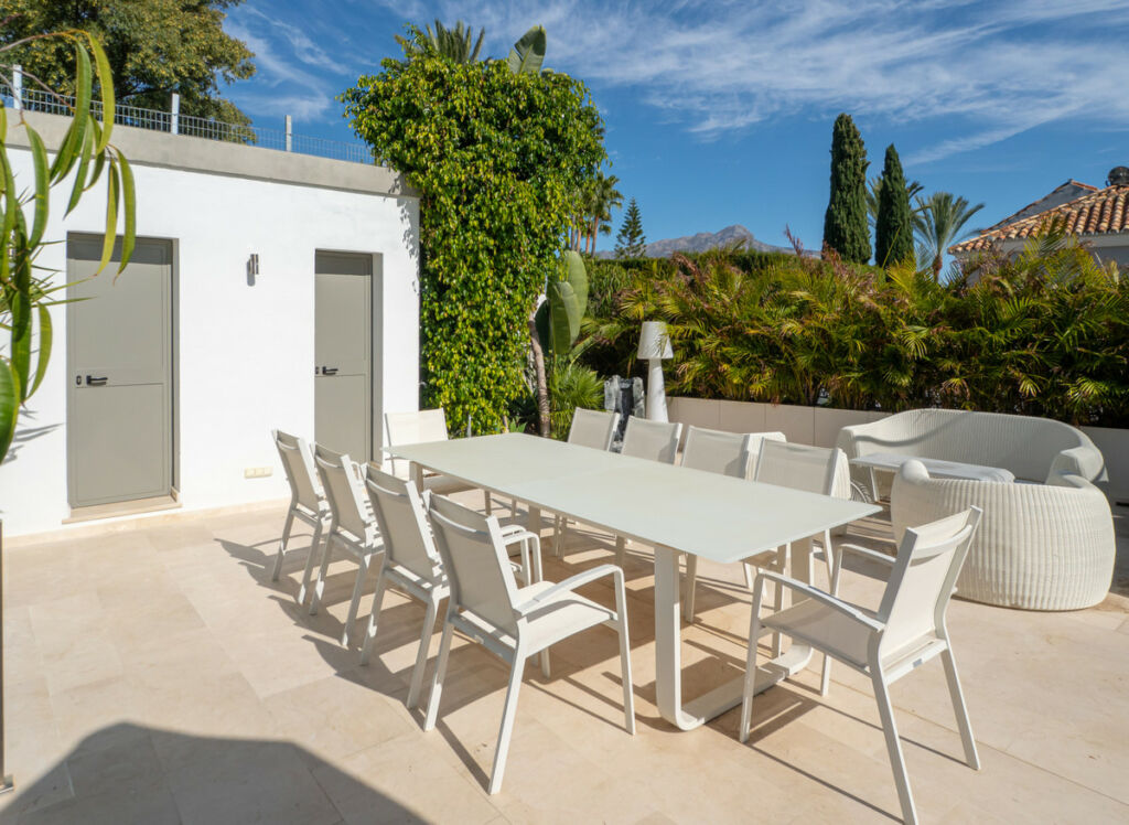 Detached Villa Benahavís Málaga - image 28