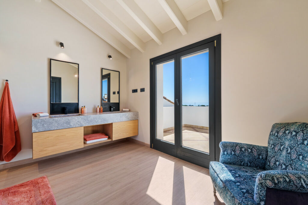 Penthouse Duplex The Golden Mile Málaga - image 28