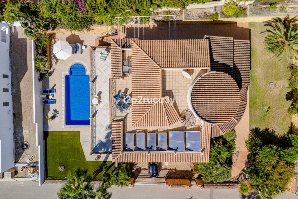 Detached Villa Moraira Alicante - image 28