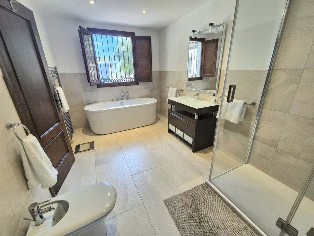 Detached Villa Coín Málaga - image 27