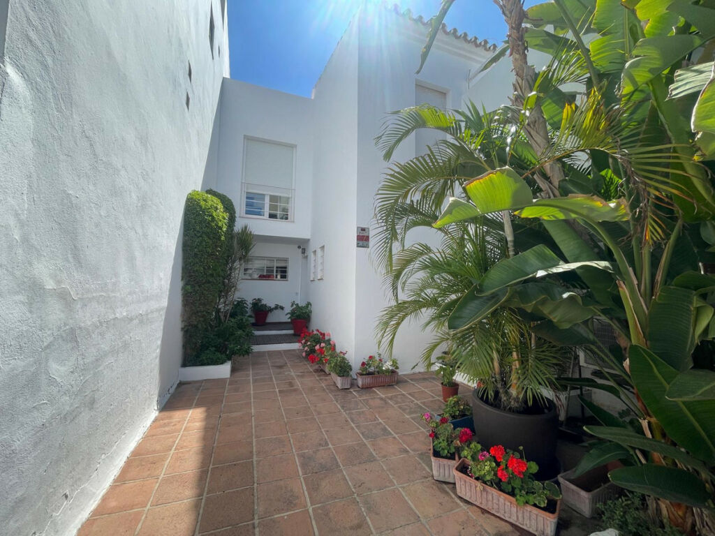 Townhouse Estepona Málaga - image 28