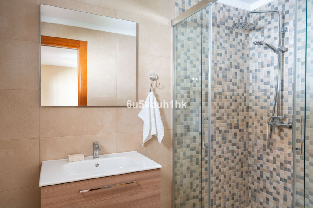 Detached Villa Benalmadena Málaga - image 28
