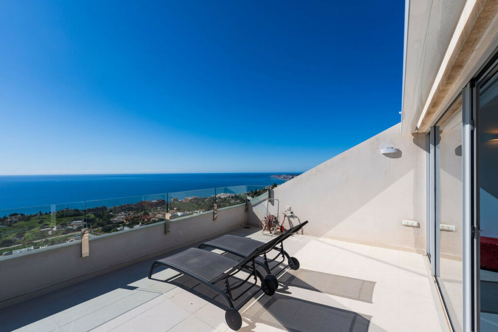 Penthouse Duplex Benalmadena Málaga - image 28