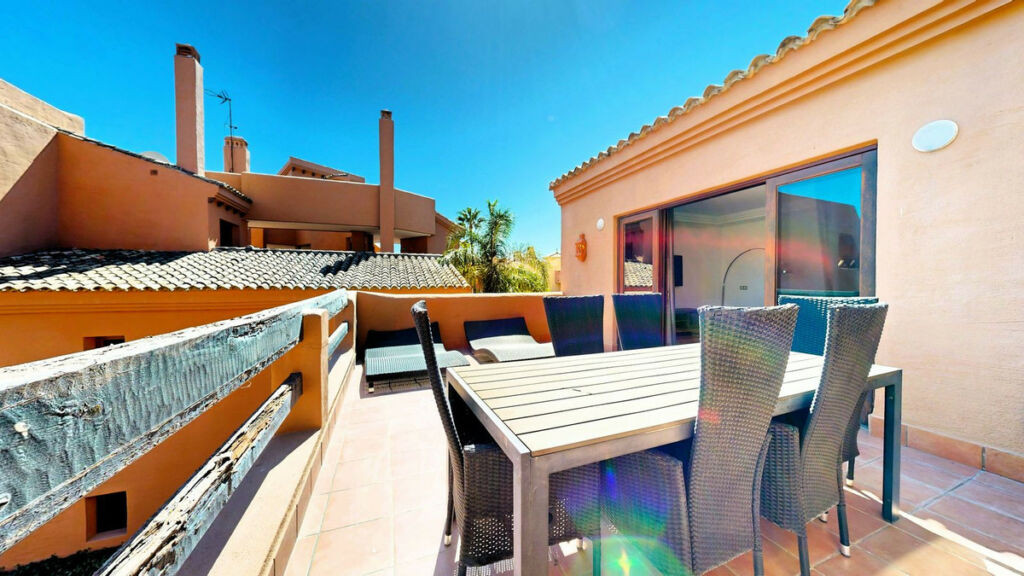 Middle Floor Apartment Estepona Málaga - image 28