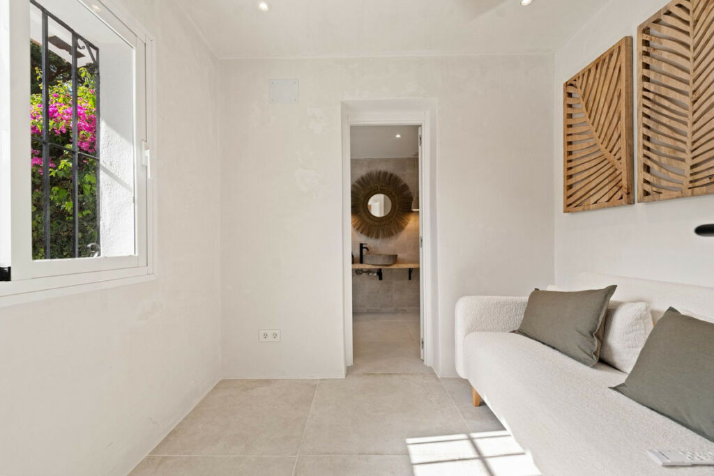 Detached Villa El Chaparral Málaga - image 26