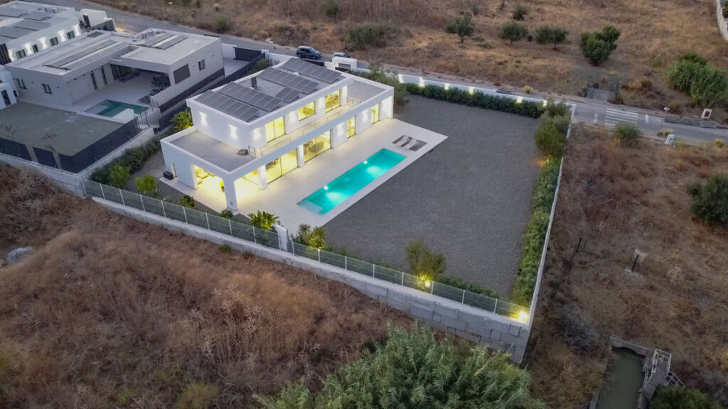 Detached Villa Coín Málaga - image 32