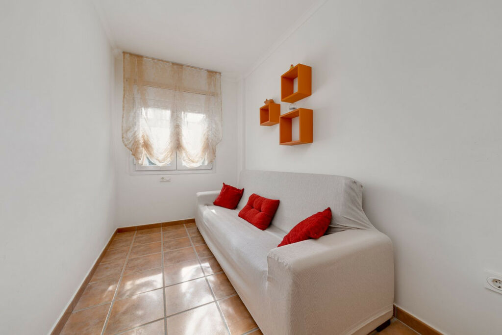 Bungalow Mil Palmeras Alicante - image 8