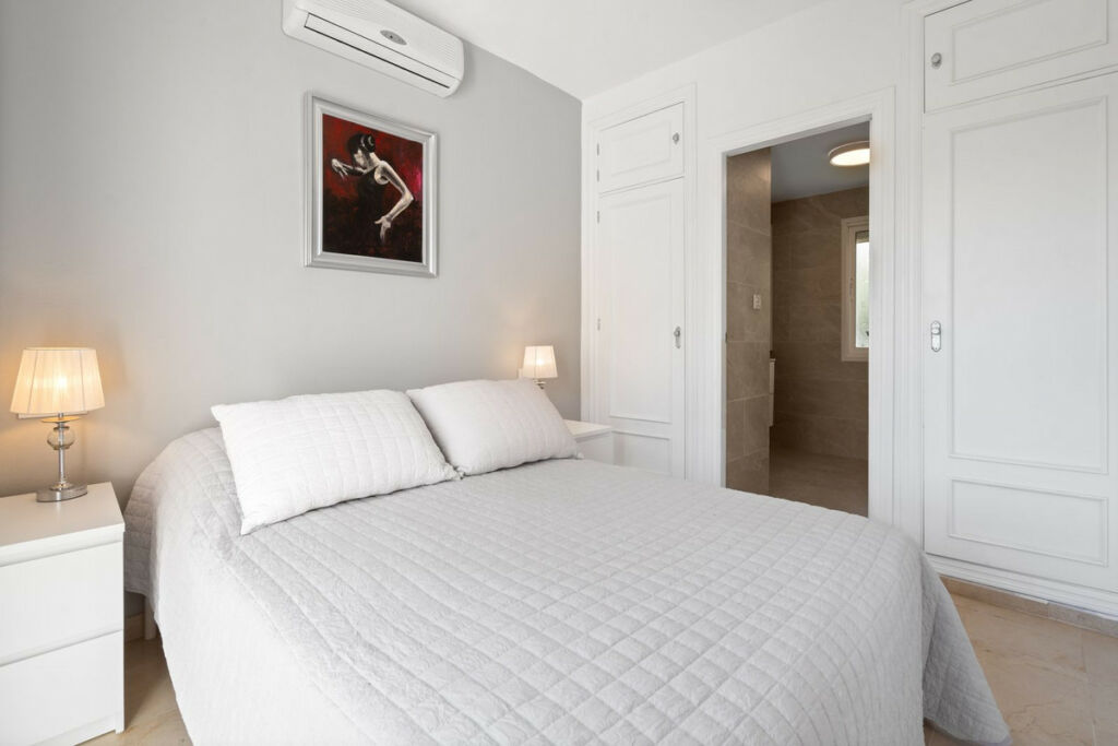 Detached Villa Torreblanca Málaga - image 28