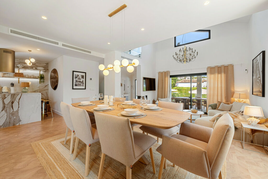 Detached Villa Nueva Andalucía Málaga - image 28