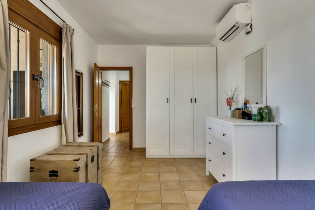 Detached Villa La Fustera Alicante - image 28