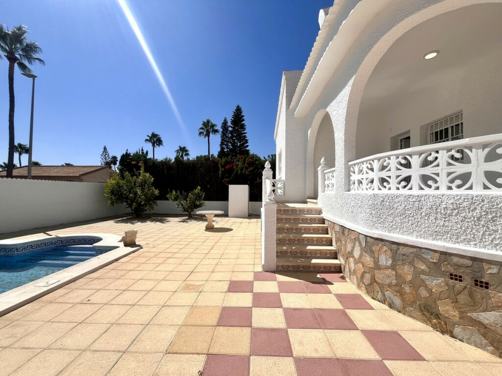 Detached Villa Rojales Alicante - image 24