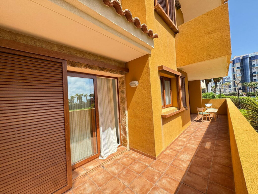 Middle Floor Apartment Torrevieja Alicante - image 28