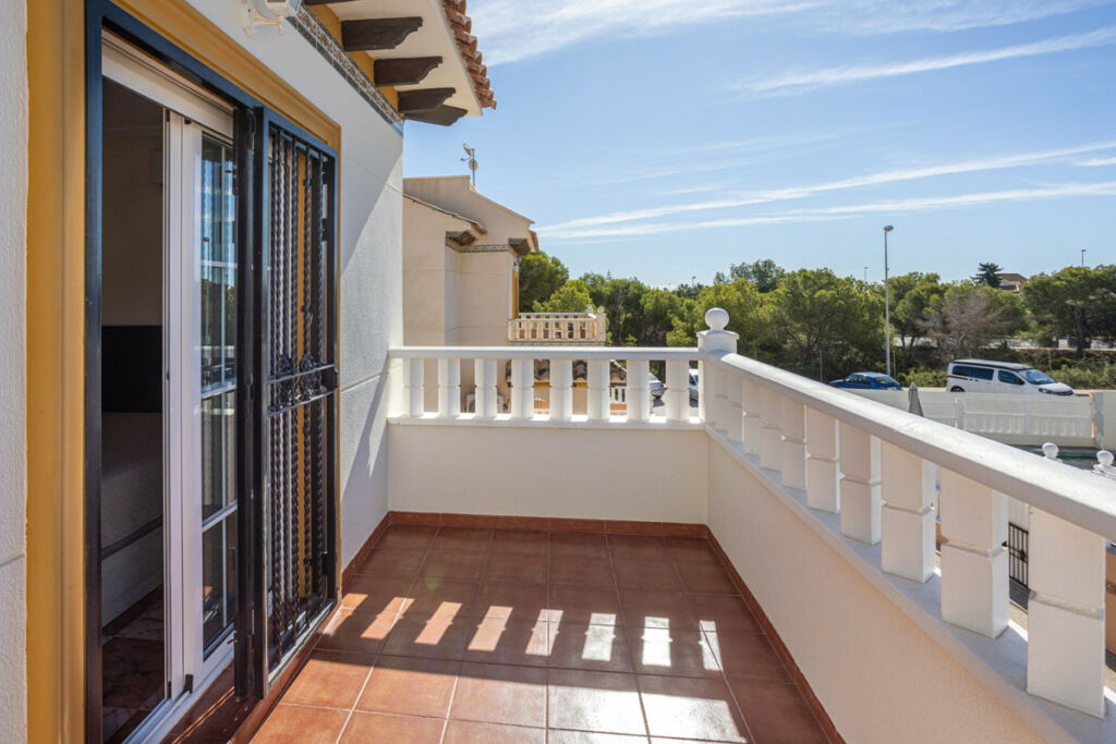 Semi-Detached House Playa Golf Alicante - image 28