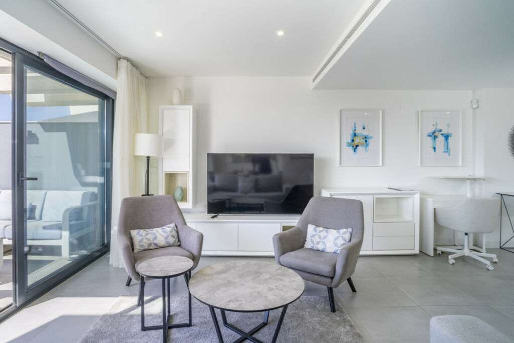 Middle Floor Apartment Estepona Málaga - image 28