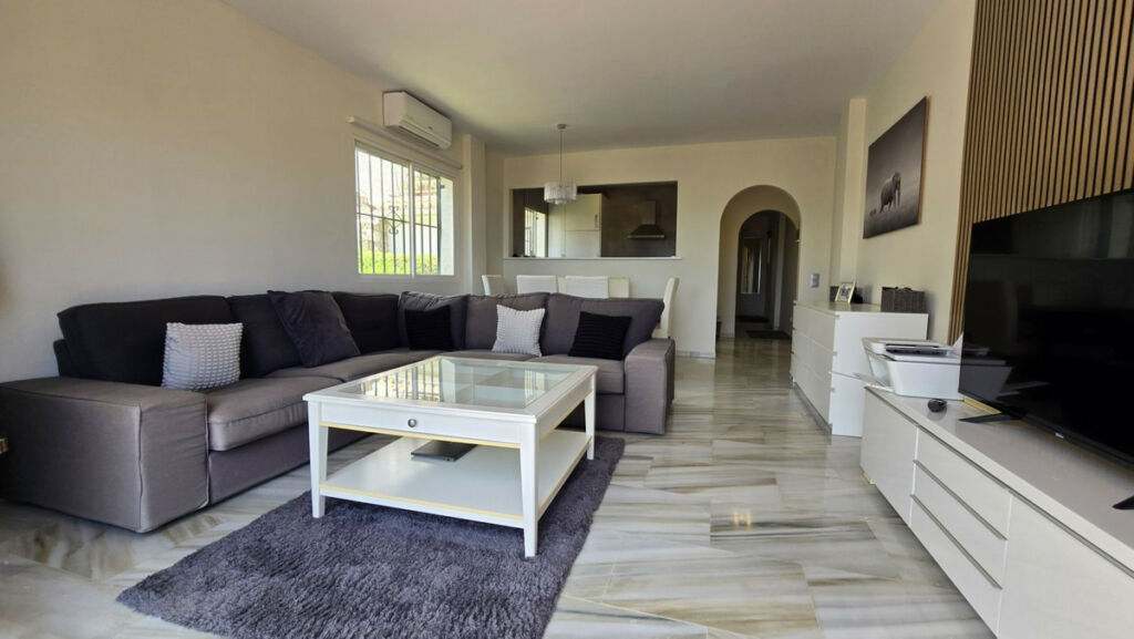 Ground Floor Apartment Calahonda Málaga - image 28