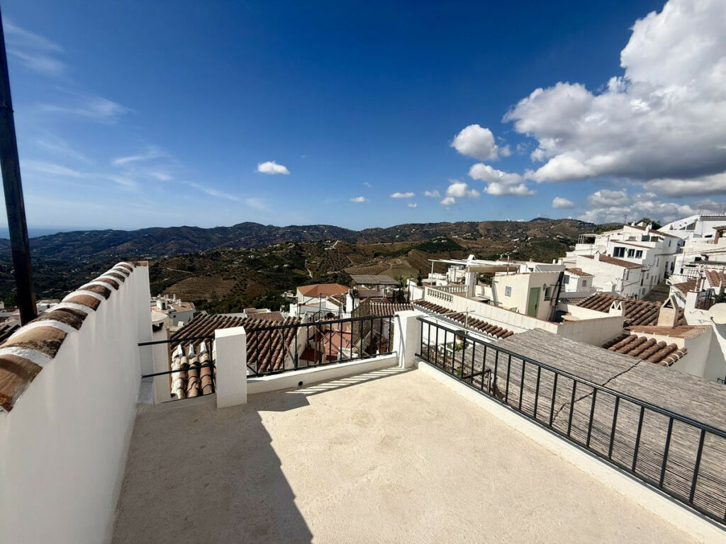 Townhouse Frigiliana Málaga - image 28