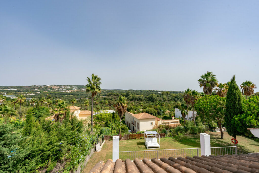 Detached Villa Sotogrande Alto Cádiz - image 28