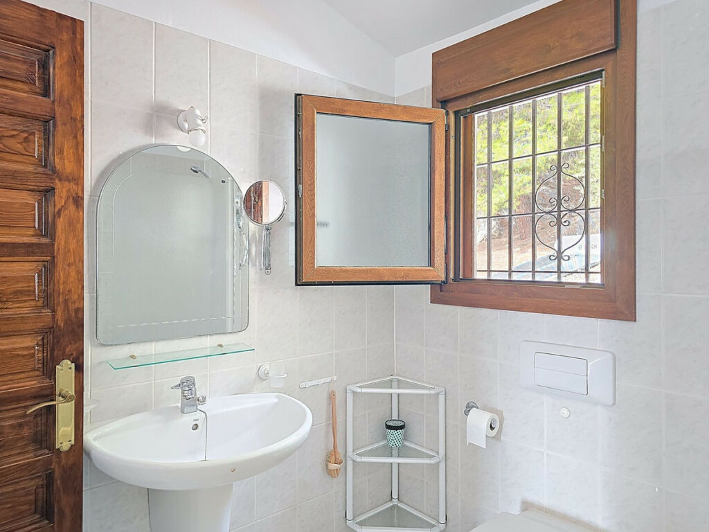 Detached Villa Cómpeta Málaga - image 28
