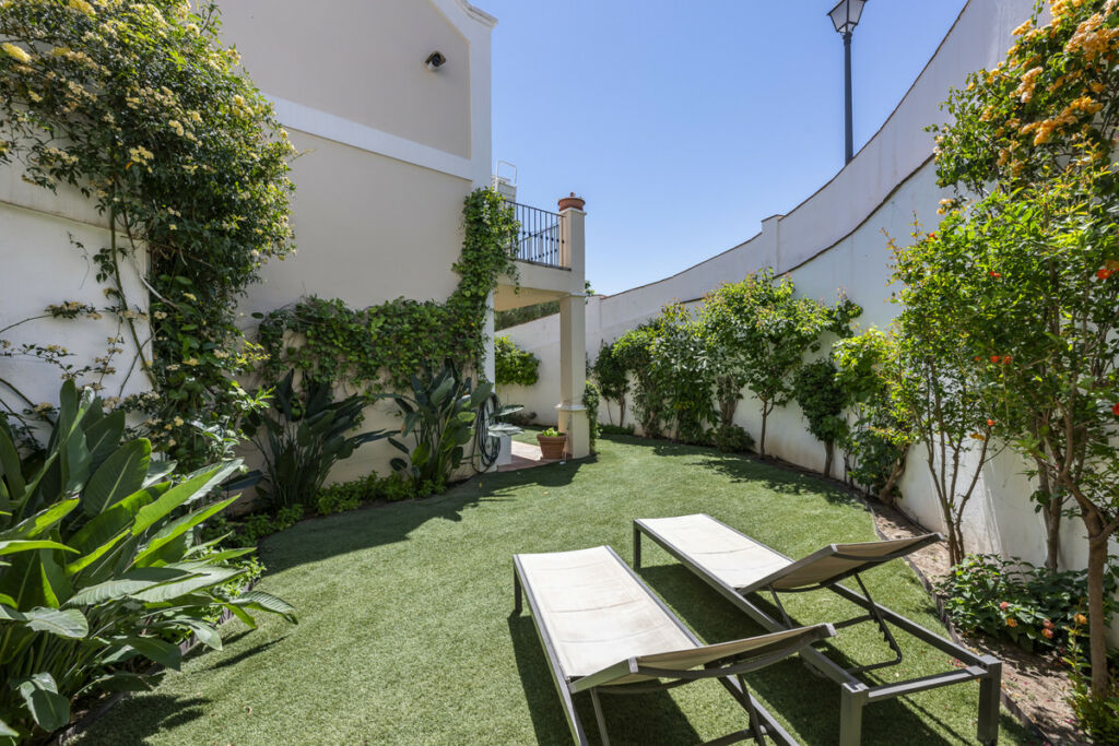 Townhouse Benahavís Málaga - image 28