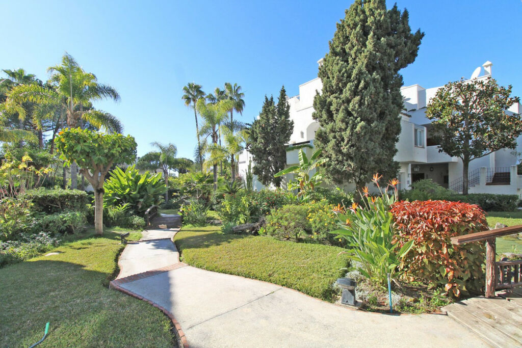Penthouse Duplex The Golden Mile Málaga - image 30