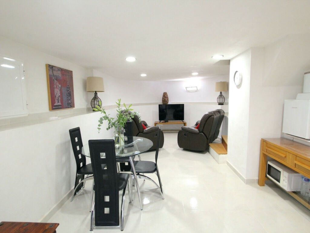 Detached Villa Benimar Alicante - image 28