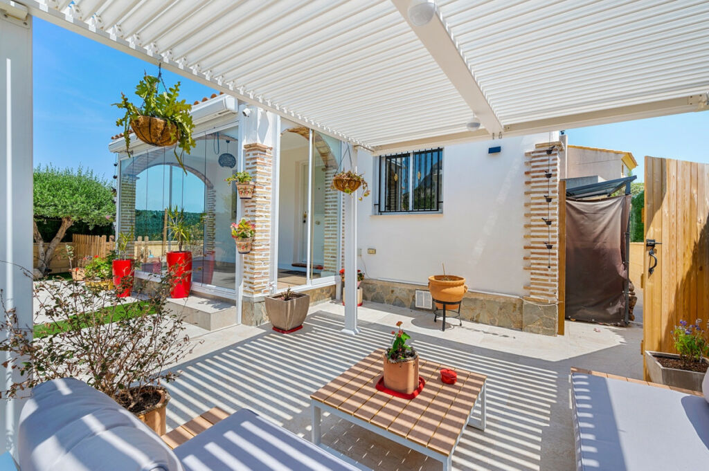 Detached Villa Polop Alicante - image 28