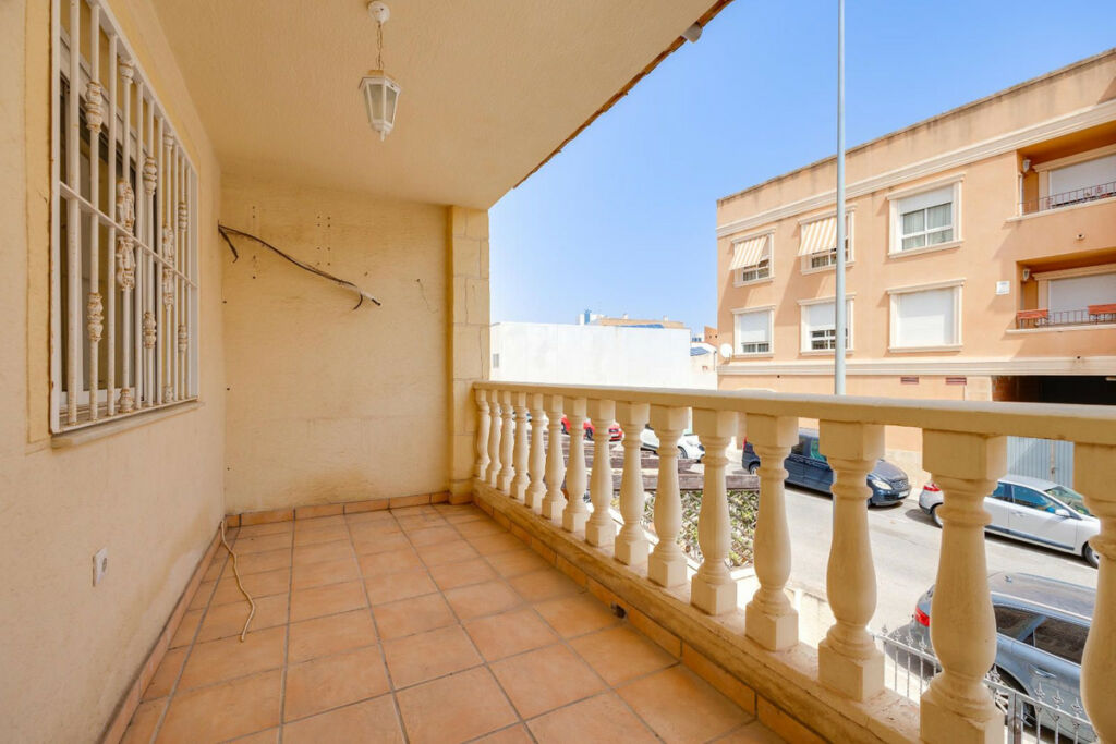 Townhouse Los Montesinos Alicante - image 28
