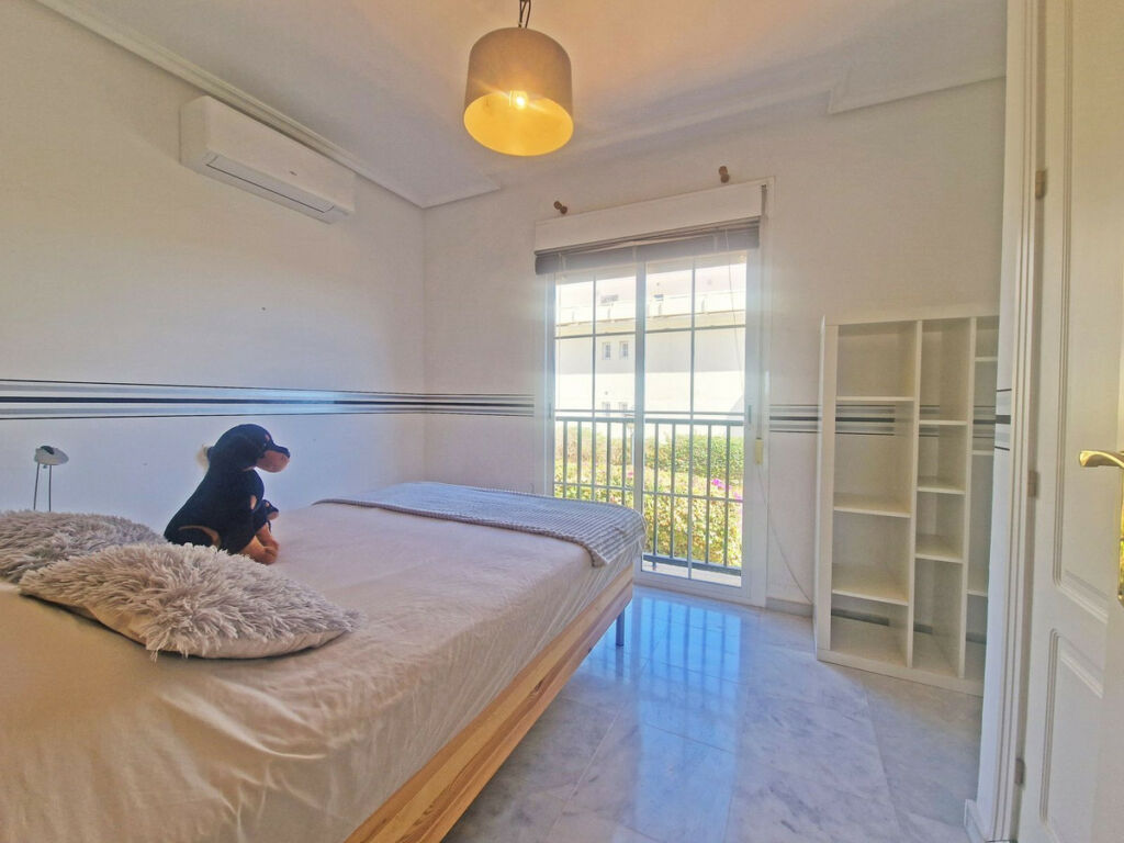 Semi-Detached House Cabopino Málaga - image 26