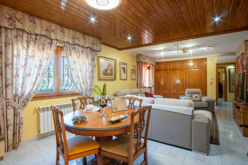 Detached Villa Denia Alicante - image 28