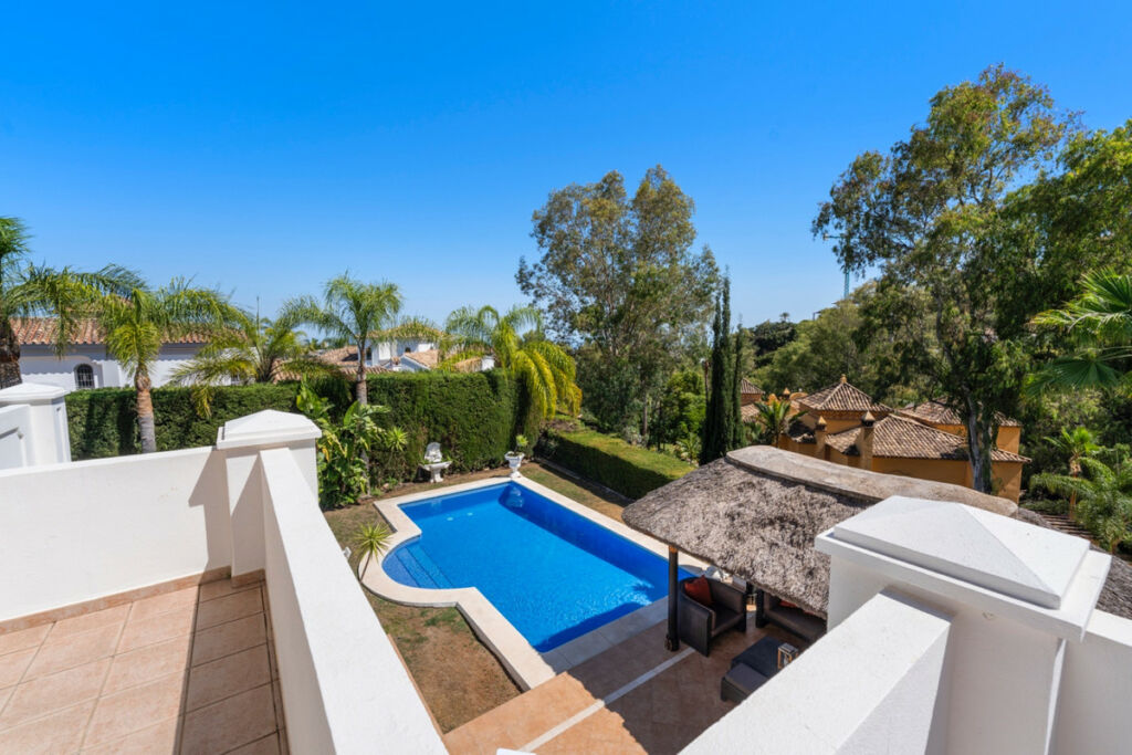 Detached Villa Benahavís Málaga - image 28