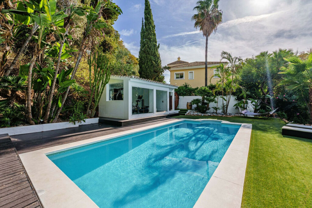 Detached Villa Marbella Málaga - image 28