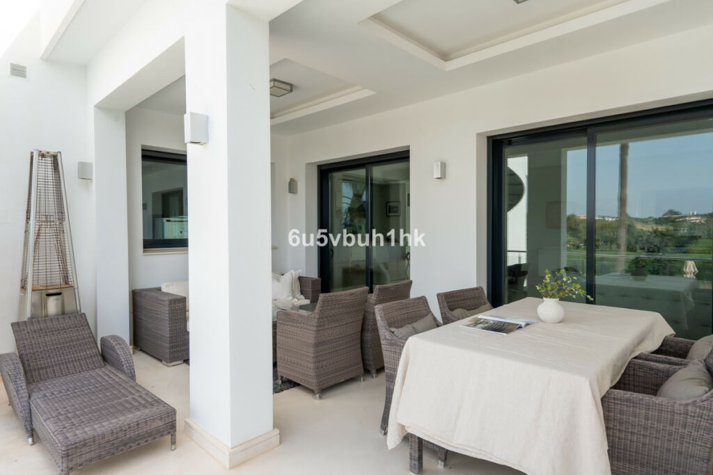 Detached Villa Nueva Andalucía Málaga - image 28