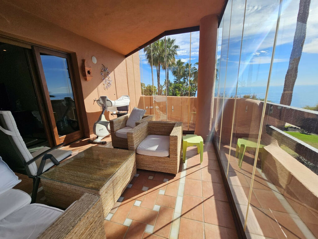 Middle Floor Apartment Estepona Málaga - image 29
