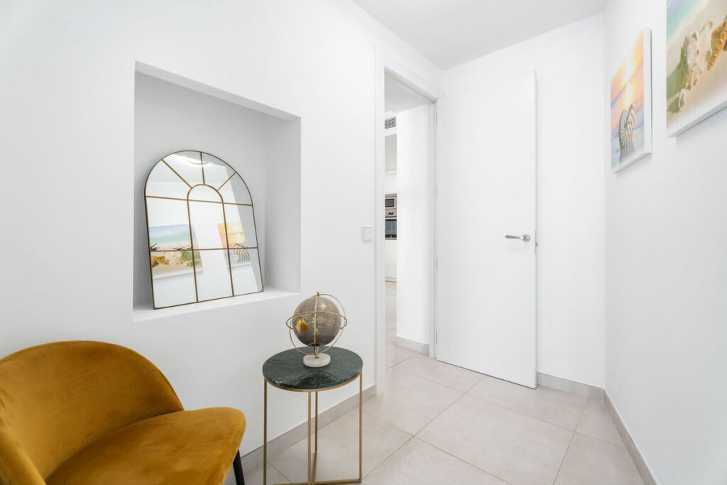 Middle Floor Apartment Puerto Banús Málaga - image 29