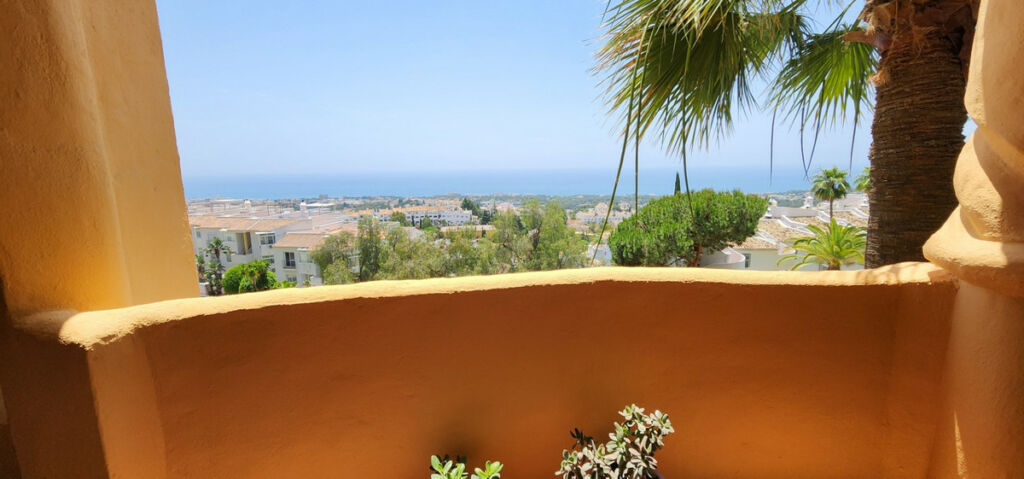 Middle Floor Apartment Calahonda Málaga - image 29