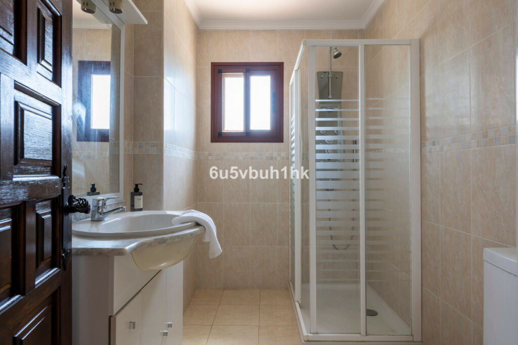 Detached Villa Torremuelle Málaga - image 29