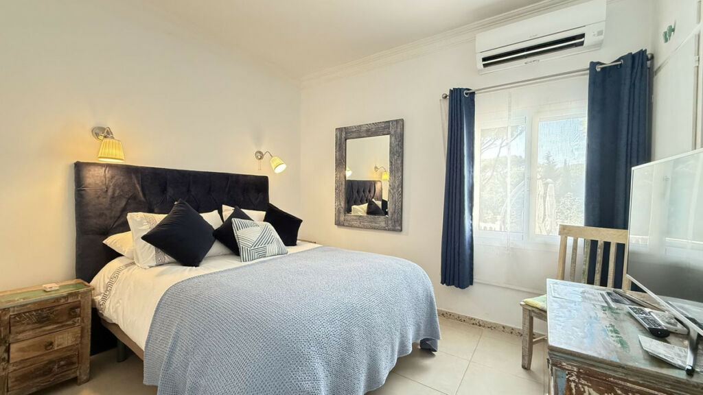 Detached Villa Calahonda Málaga - image 29