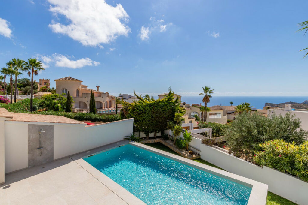 Detached Villa Cumbre del Sol Alicante - image 29