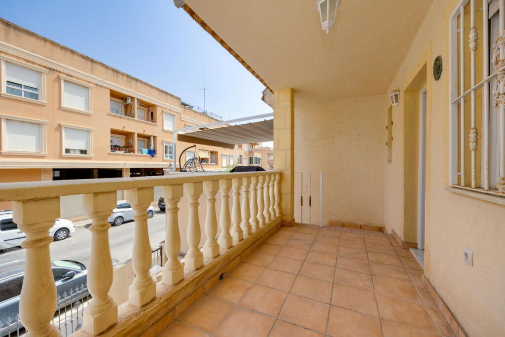 Townhouse Los Montesinos Alicante - image 29