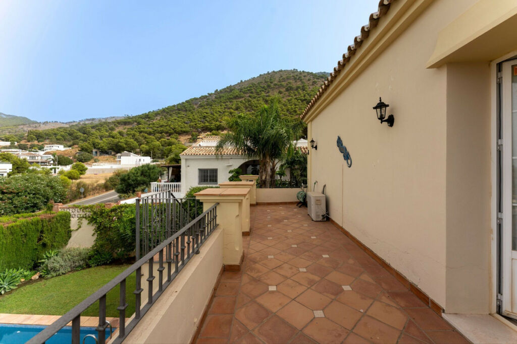Detached Villa Mijas Málaga - image 29