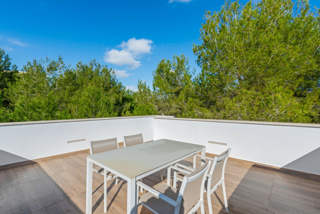 Detached Villa Las Colinas Golf Alicante - image 29