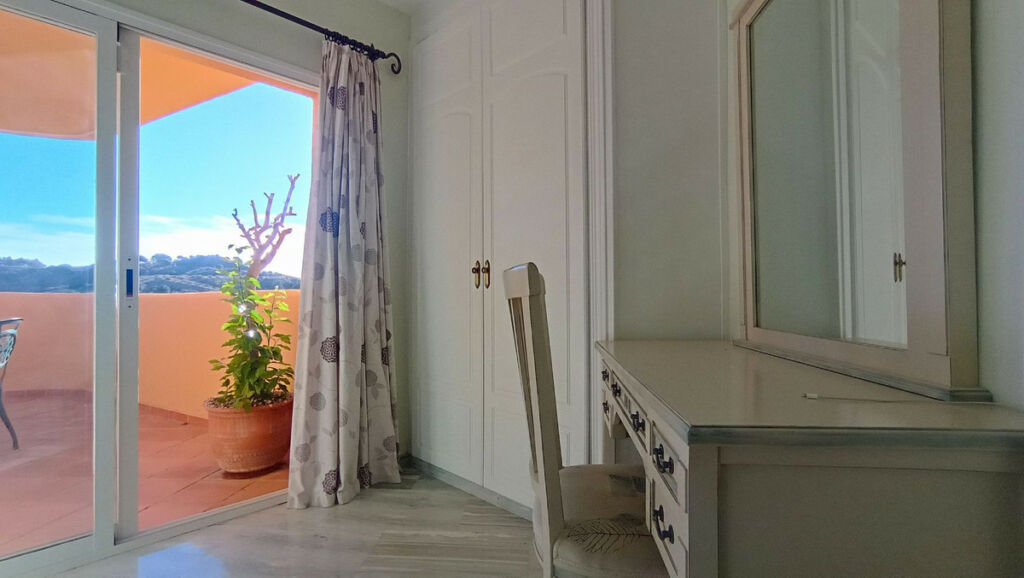 Penthouse Duplex Calahonda Málaga - image 29