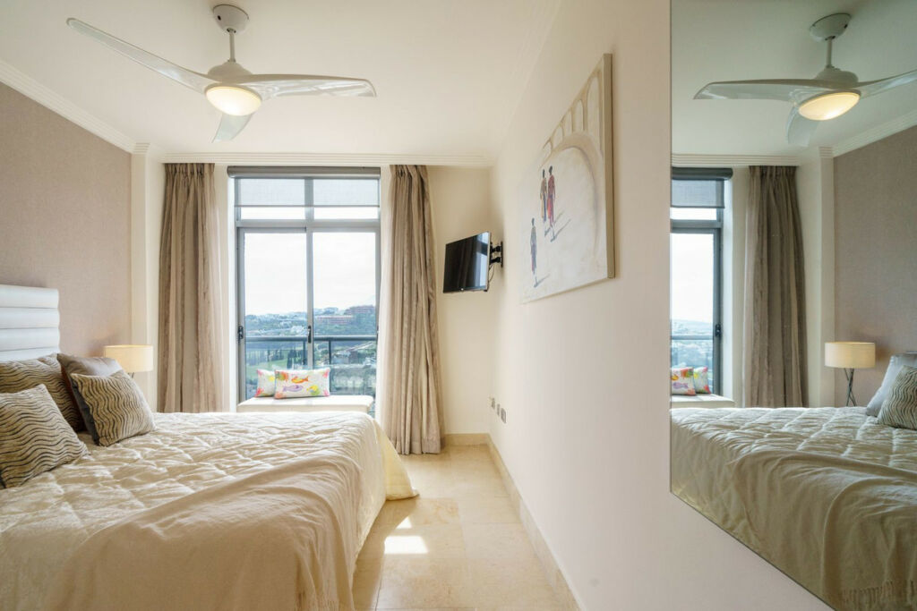 Middle Floor Apartment Benahavís Málaga - image 29