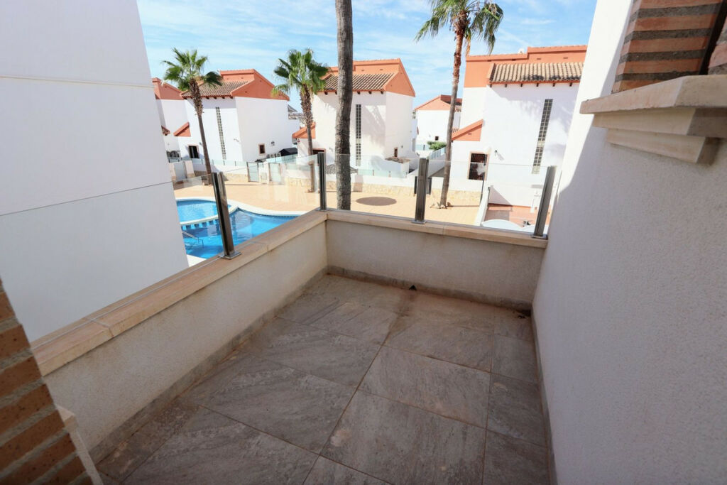 Detached Villa Villamartin Alicante - image 29