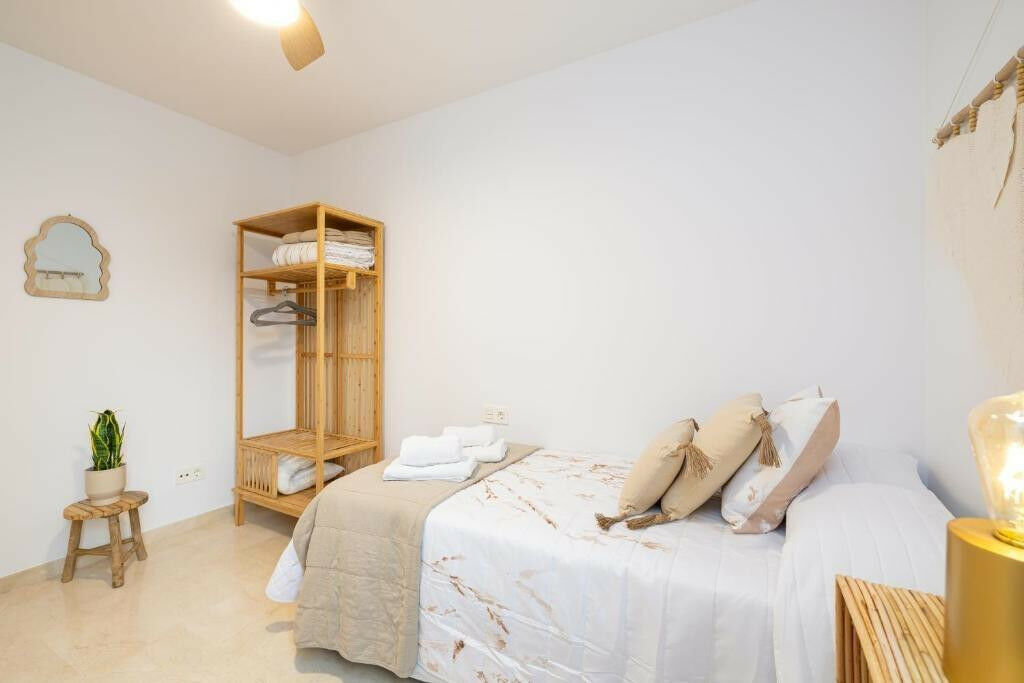 Middle Floor Apartment Fuengirola Málaga - image 29