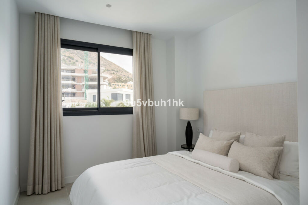 Middle Floor Apartment Fuengirola Málaga - image 29