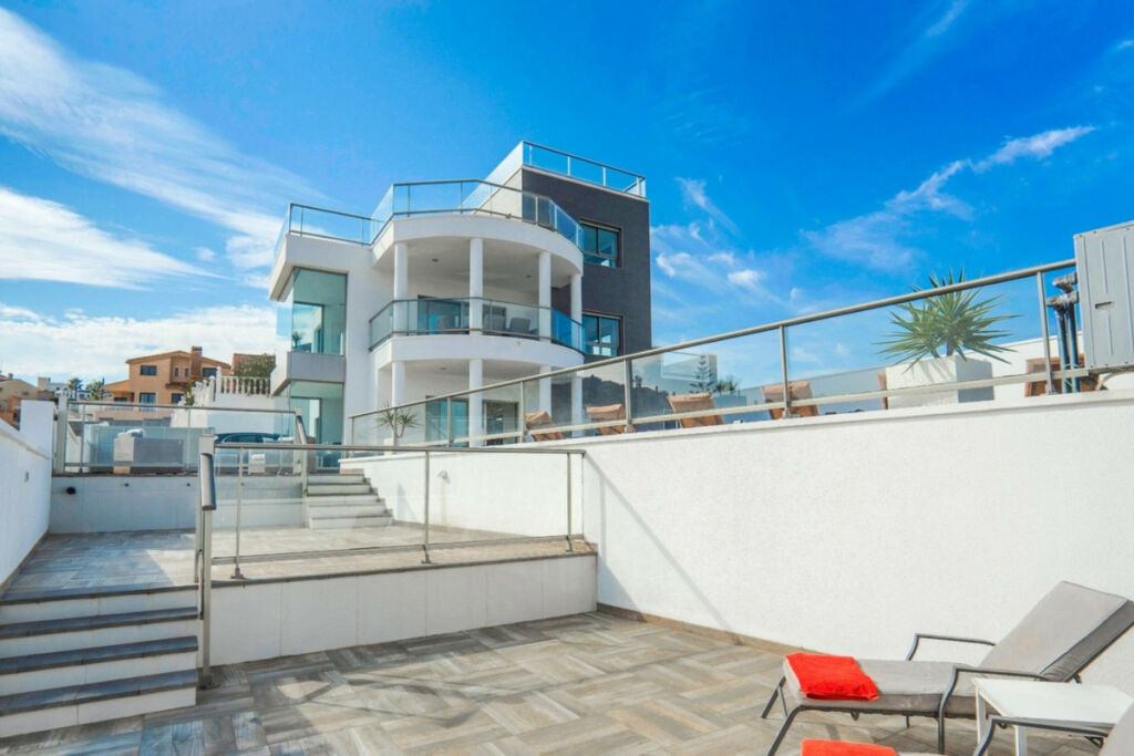 Detached Villa Ciudad Quesada Alicante - image 29